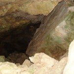 02266s Caves to explore